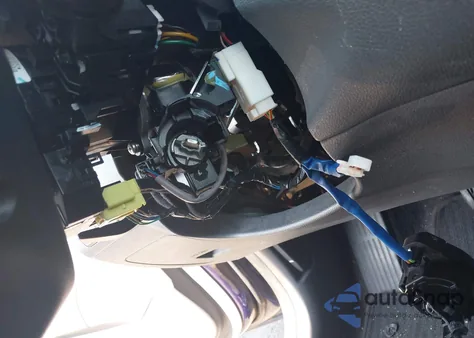 2013 Hyundai Elantra Gls z USA, uszkodzony, nr VIN 5NPDH4AE8DH329842